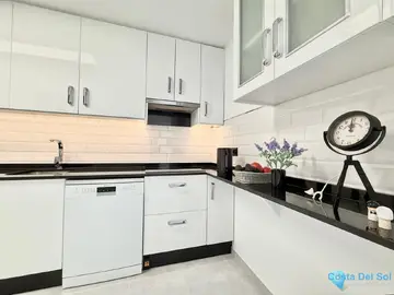 2 bedroom Apartment for Sale in Fuengirola-70293
