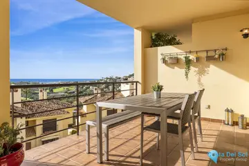 2 bedroom Apartment for Sale in Benahavís-70436