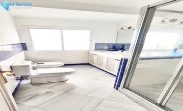 4 bedroom Apartment for Sale in Marbella-2510