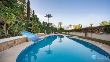2 bedroom Apartment for Sale in Nueva Andalucía-70574