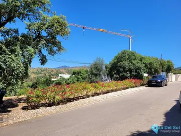 1250m2 Plot for Sale in Elviria-70725