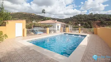 3 bedroom House for Sale in Estepona-70863