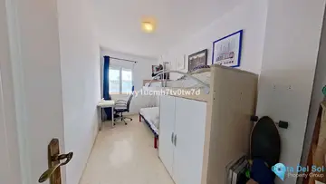 3 bedroom Apartment for Sale in Torre de Benagalbón-70998