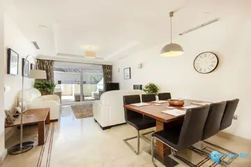 2 bedroom Apartment for Sale in Nueva Andalucía-71098
