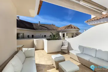 2 bedroom Apartment for Sale in Nueva Andalucía-71101