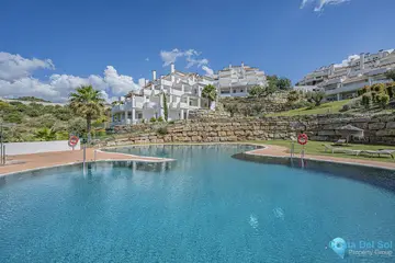 2 bedroom Apartment for Sale in Nueva Andalucía-71129