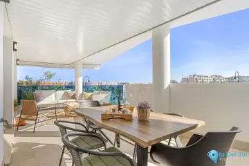 2 bedroom Apartment for Sale in Las Lagunas