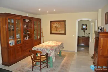 2 bedroom Apartment for Sale in The Golden Mile-72123