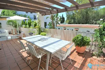2 bedroom Apartment for Sale in The Golden Mile-72405