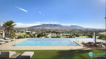 2 - 3 bedroom Apartment for Sale in La Cala de Mijas-72537