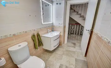 4 bedroom House for Sale in Arroyo de la Miel-2737