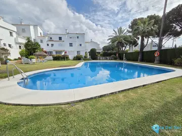 2 bedroom House for Sale in Nueva Andalucía-73049