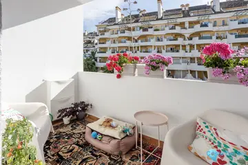 2 bedroom Apartment for Sale in Nueva Andalucía-73244