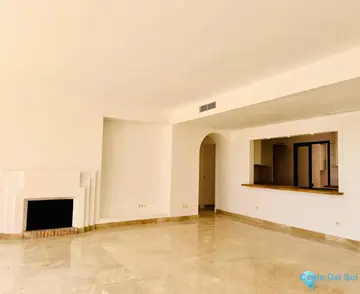 3 bedroom Apartment for Sale in La Duquesa-73740