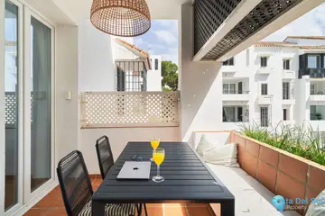 2 bedroom Apartment for Sale in Elviria-74099