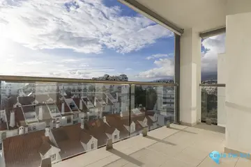 3 bedroom Apartment for Sale in Estepona-74120