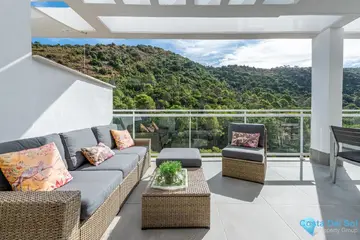 2 bedroom Apartment for Sale in Benahavís-74176