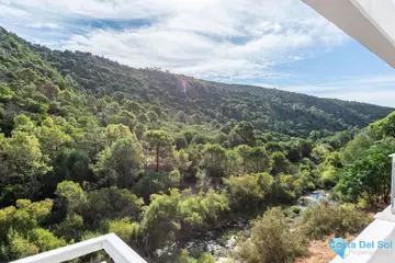 2 bedroom Apartment for Sale in Benahavís-74180