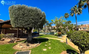 4 bedroom House for Sale in Riviera del Sol-2889
