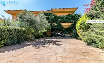 4 bedroom House for Sale in Riviera del Sol-2891