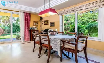 4 bedroom House for Sale in Riviera del Sol-2900