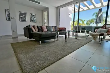 2 bedroom Apartment for Sale in La Cala de Mijas-74297