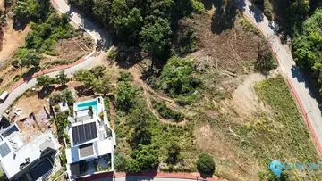 2141m2 Plot for Sale in La Mairena-74721