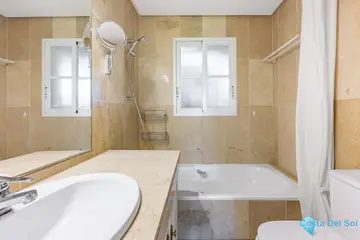 3 bedroom House for Sale in Estepona-75065