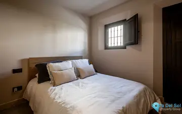 2 bedroom House for Sale in Nueva Andalucía-75438