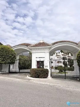 3 bedroom Apartment for Sale in Nueva Andalucía-75473