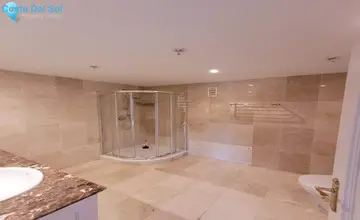 3 bedroom Apartment for Sale in Estepona-3049