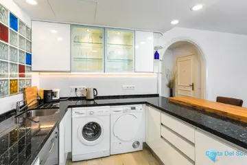 2 bedroom Apartment for Sale in Benalmadena Costa-75666