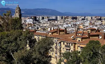 3 bedroom Apartment for Sale in Málaga Centro-3077