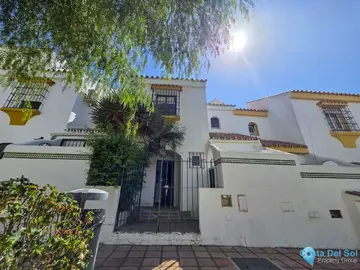 3 bedroom House for Sale in Casares Playa