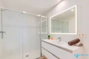 3 bedroom Apartment for Sale in Nueva Andalucía-76103