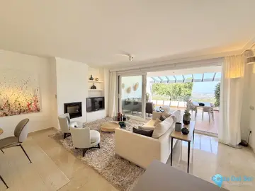 3 bedroom Apartment for Sale in La Mairena-76113
