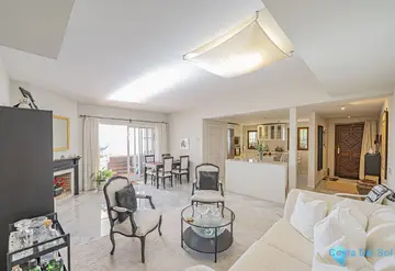 2 bedroom Apartment for Sale in Benahavís-76130