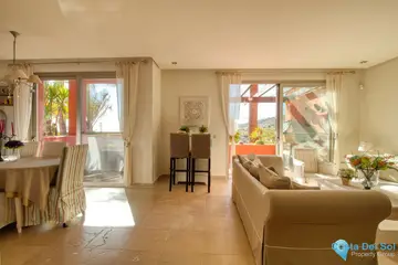 4 bedroom House for Sale in Manilva-76290
