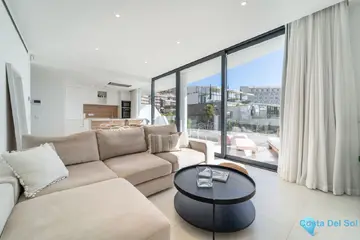 2 bedroom Apartment for Sale in Fuengirola-76310