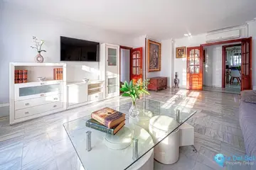 4 bedroom Apartment for Sale in Málaga