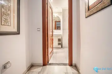 4 bedroom Apartment for Sale in Málaga-76336