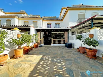 3 bedroom House for Sale in Estepona-76386