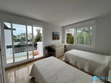 2 bedroom Apartment for Sale in Río Real-76558