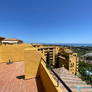 4 bedroom Apartment for Sale in Estepona-76721
