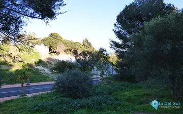 2001m2 Plot for Sale in Benalmadena Pueblo-76885