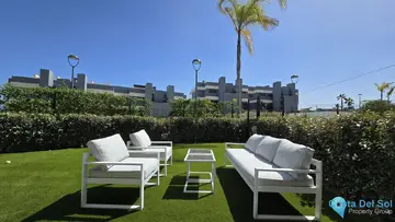 3 bedroom Apartment for Sale in New Golden Mile-76918