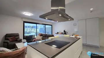 3 bedroom Apartment for Sale in New Golden Mile-76919