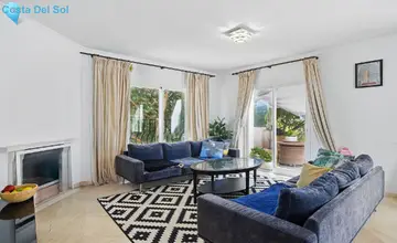 4 bedroom Apartment for Sale in Nueva Andalucía-3175
