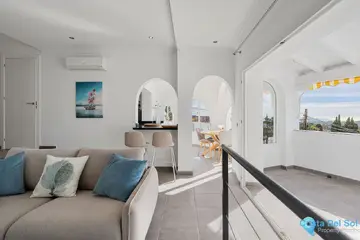 3 bedroom House for Sale in Nueva Andalucía-76967