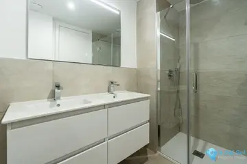 2 bedroom Apartment for Sale in Bel Air-77035